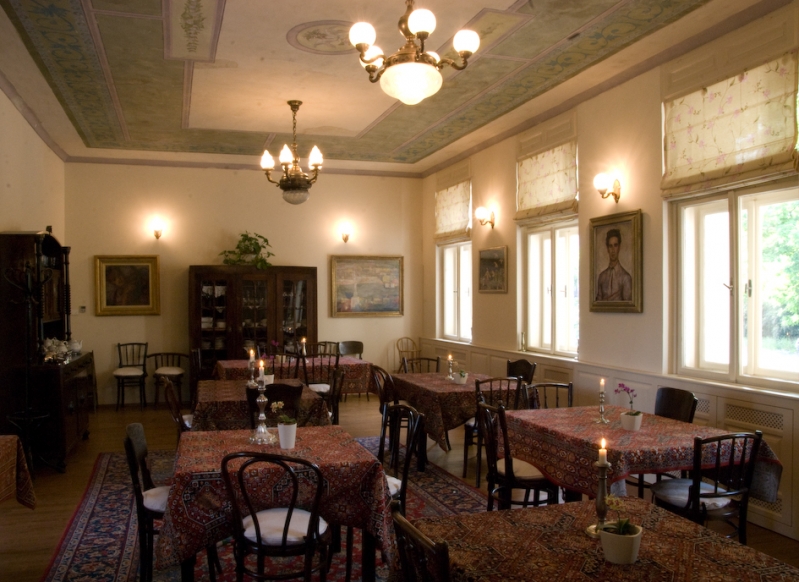 Káli Art Inn Hotel