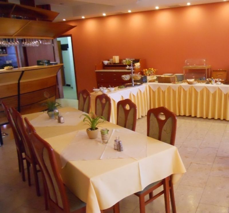 Sándor Hotel
