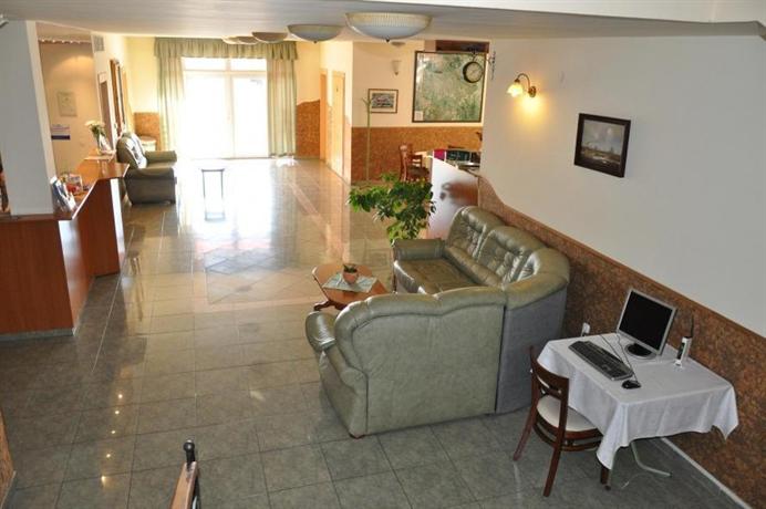 Hotel Platán
