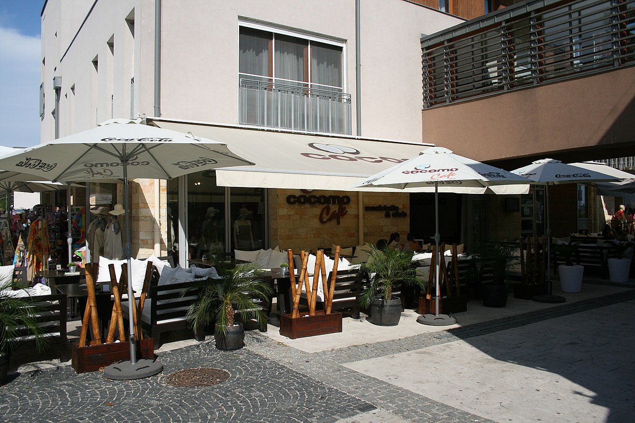Cocomo Café
