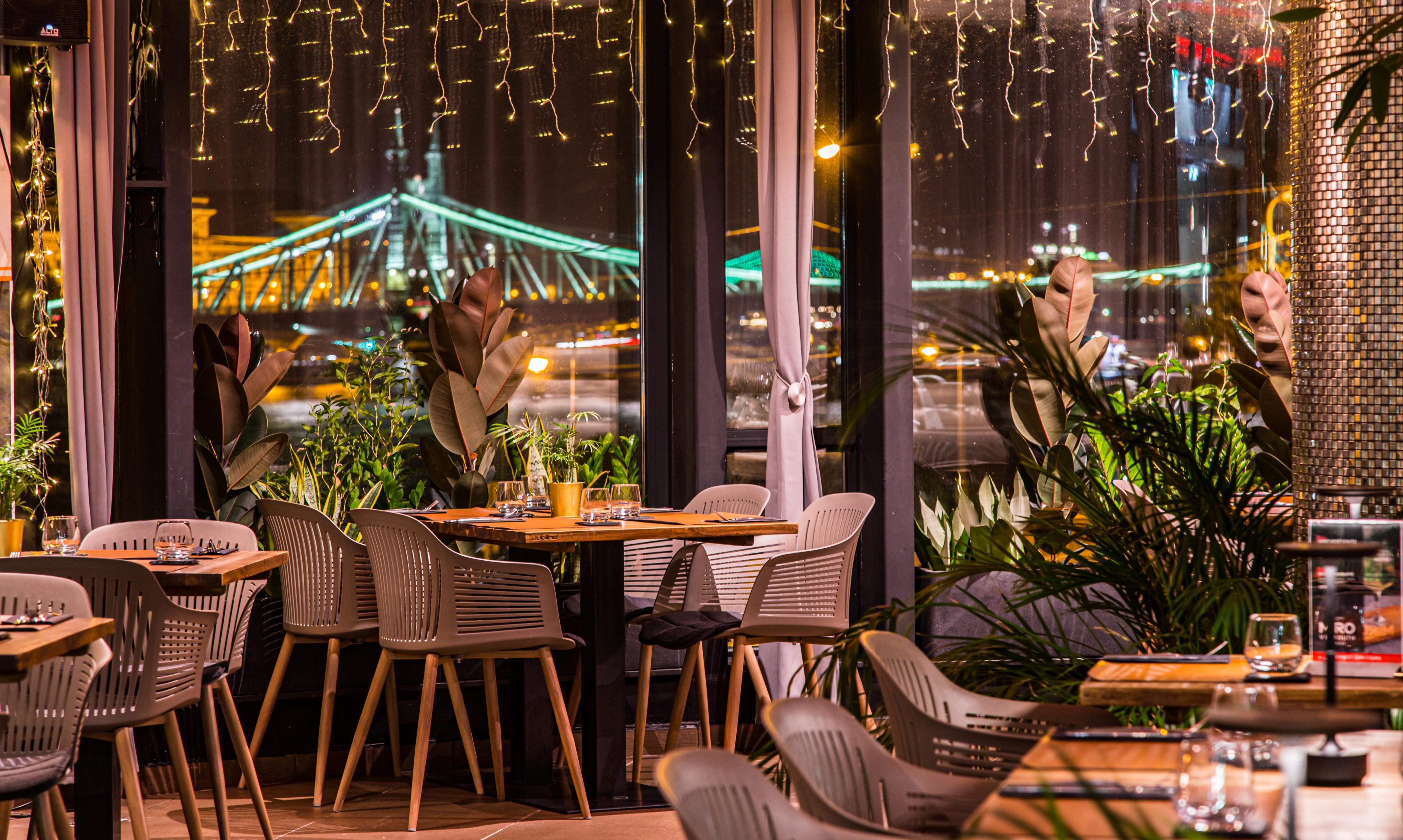 Rudas Bistro