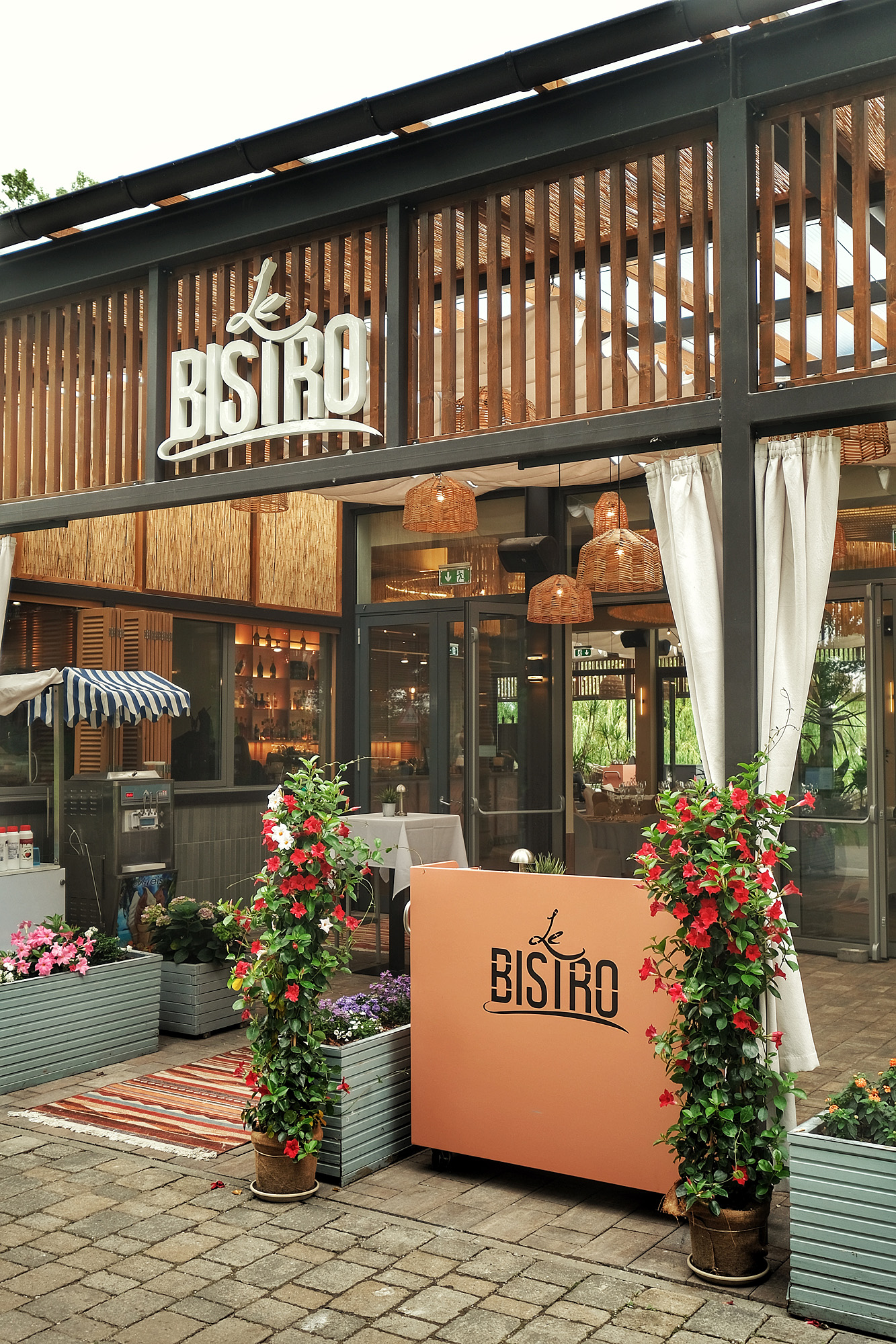 Le Bistro Kitchen and More
