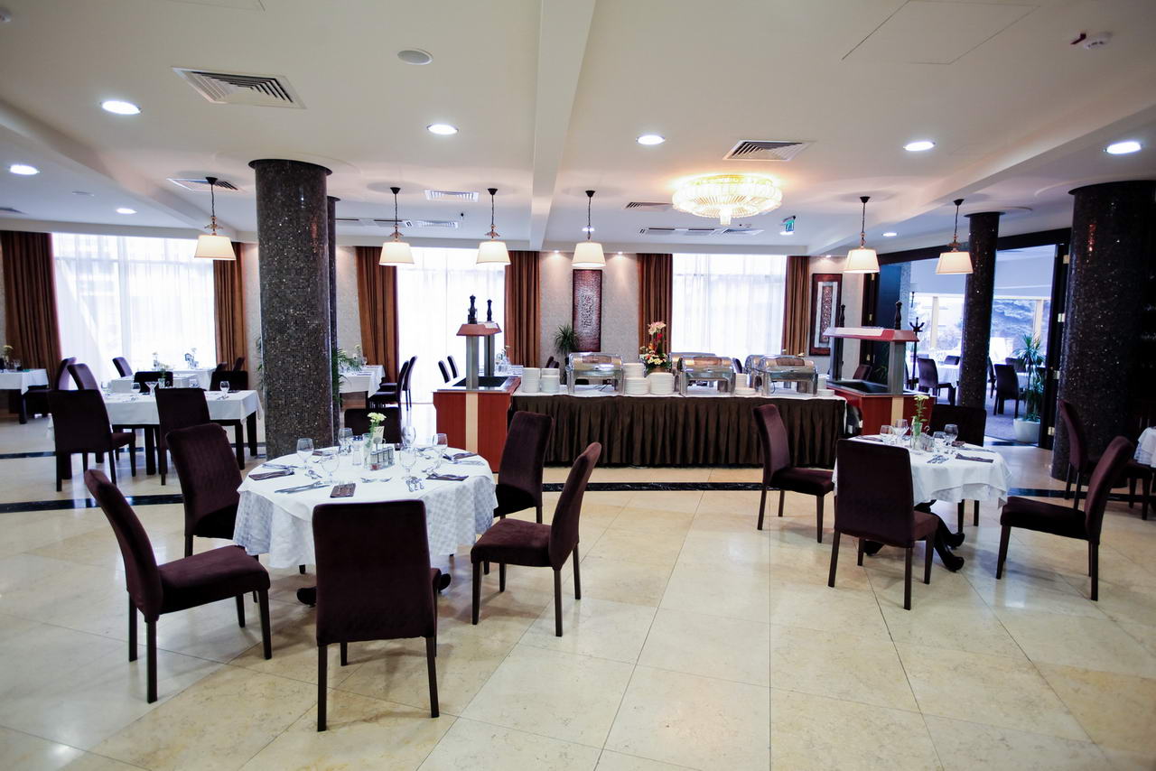 Colosseum Hotel