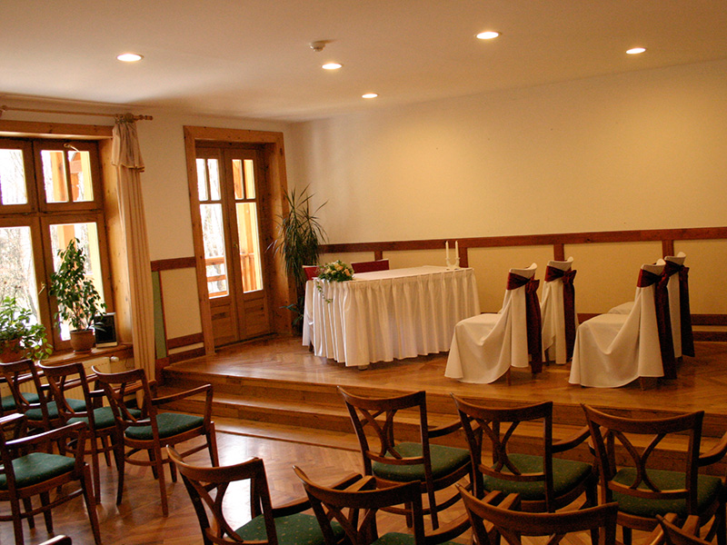 Bakony Hotel