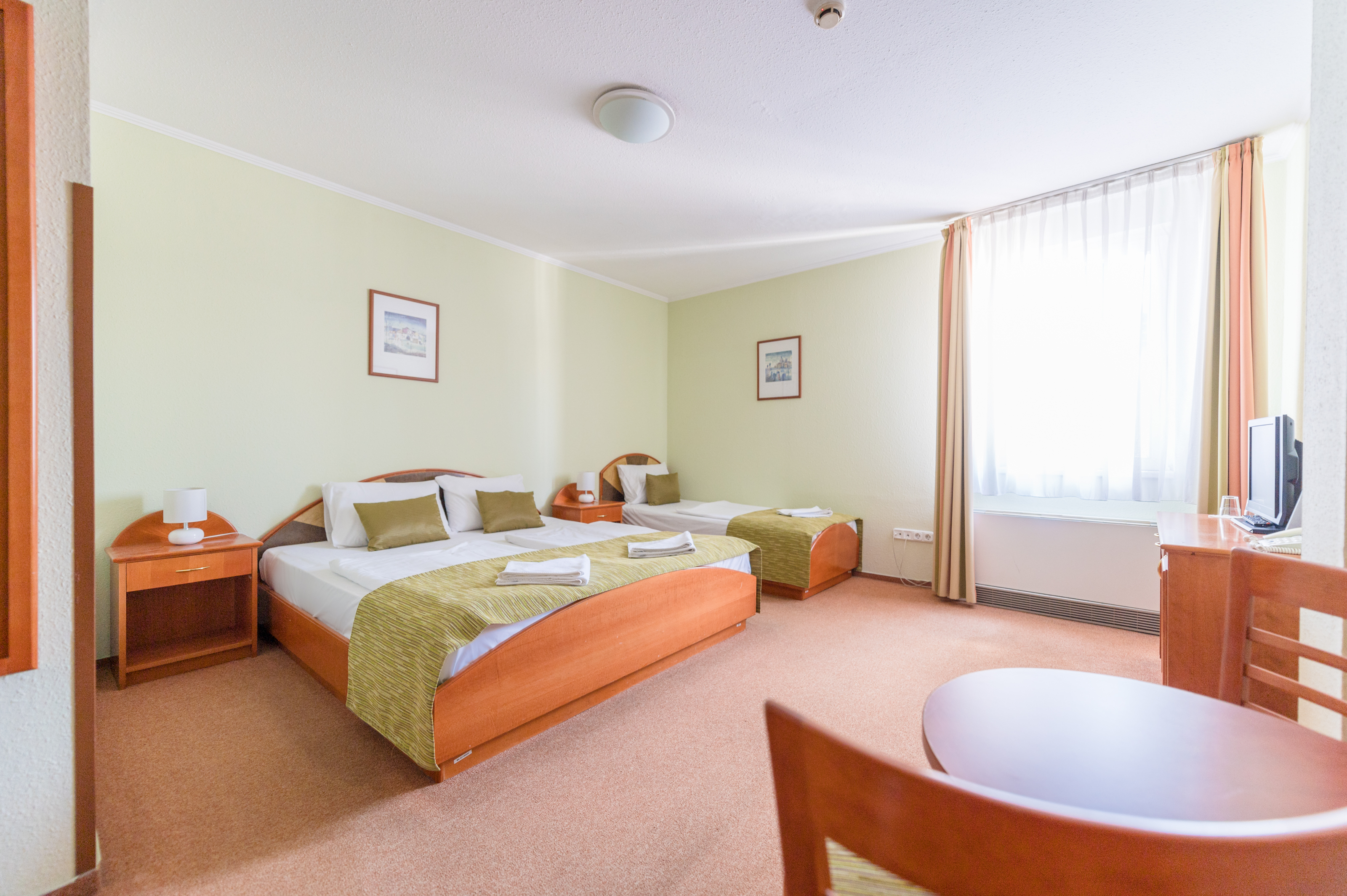 Baross City Hotel