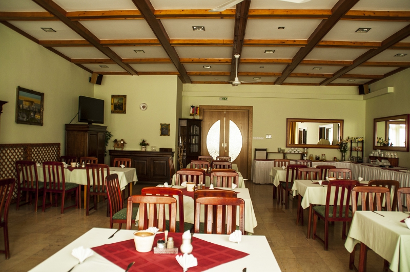 Komfort Hotel Platán