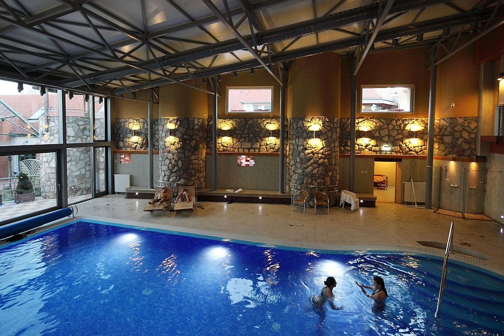 Hotel Makár