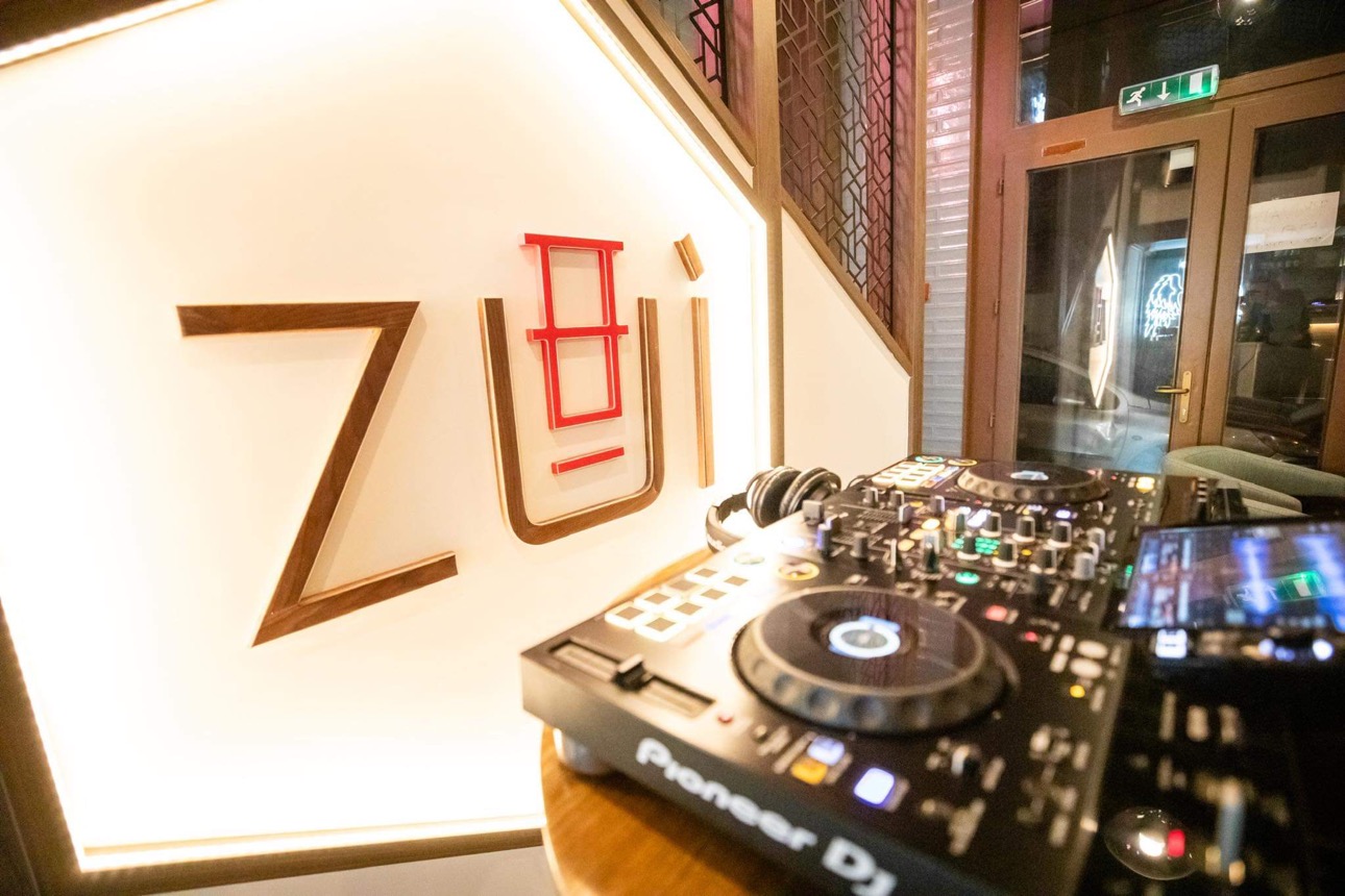 Zui Food & Bar