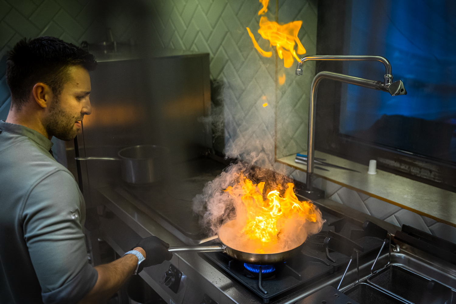 AkaliPort JOSPER Grill & Lounge