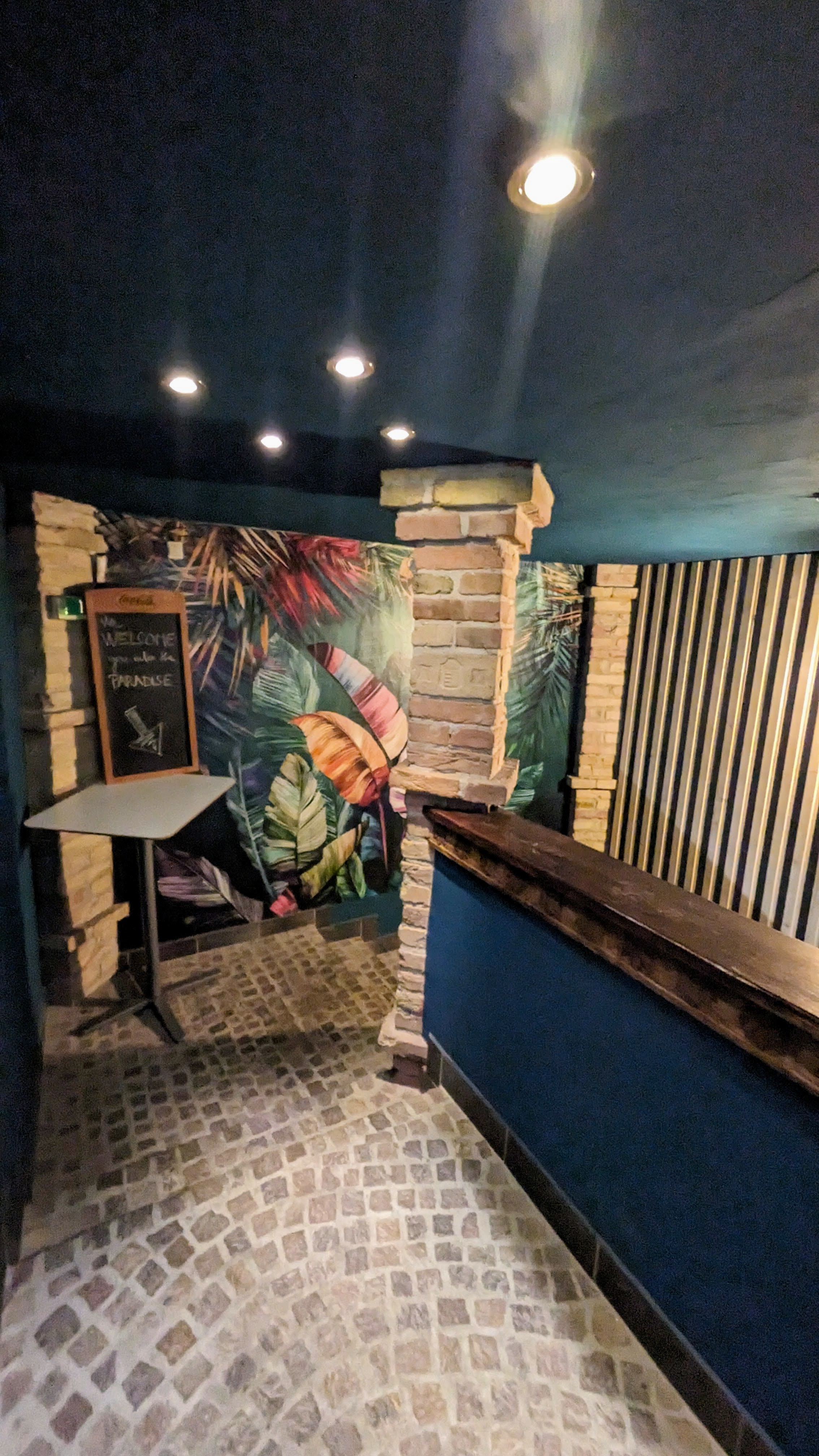 MSTR1 Cafe and Lounge