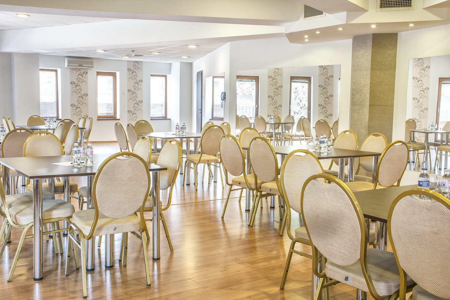 Session Hotel