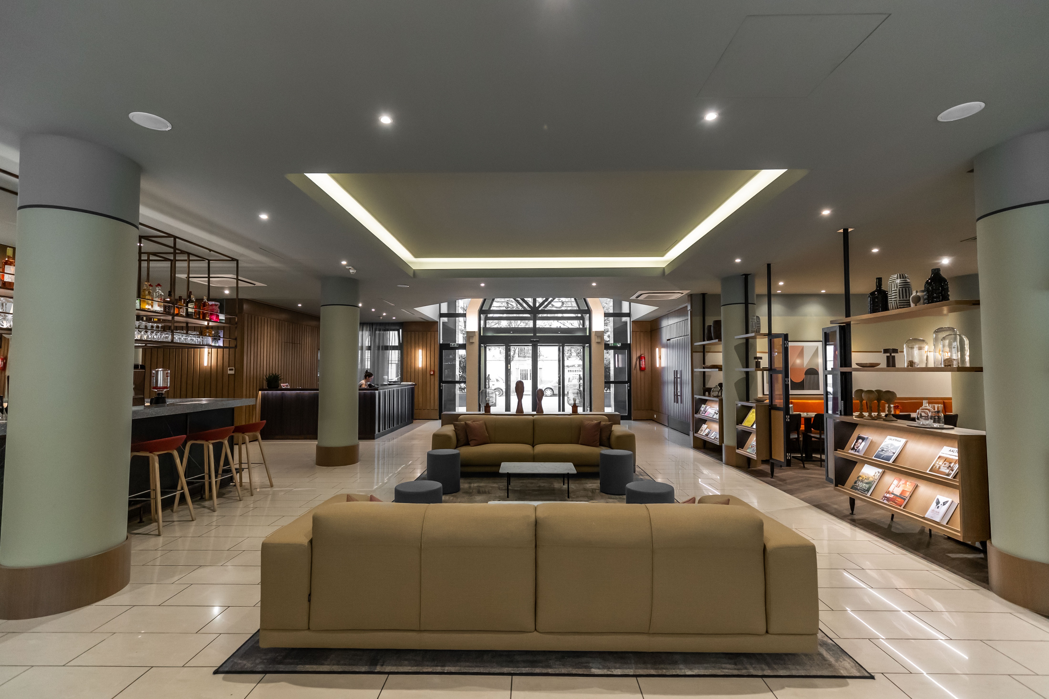 Adina Apartment Hotel