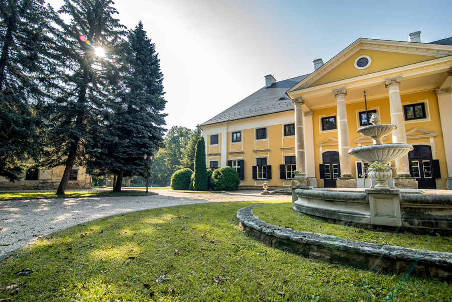 Nagyvázsonyi Zichy Kastély