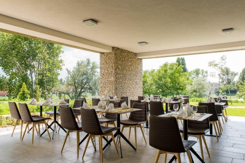 Akadémia Hotel