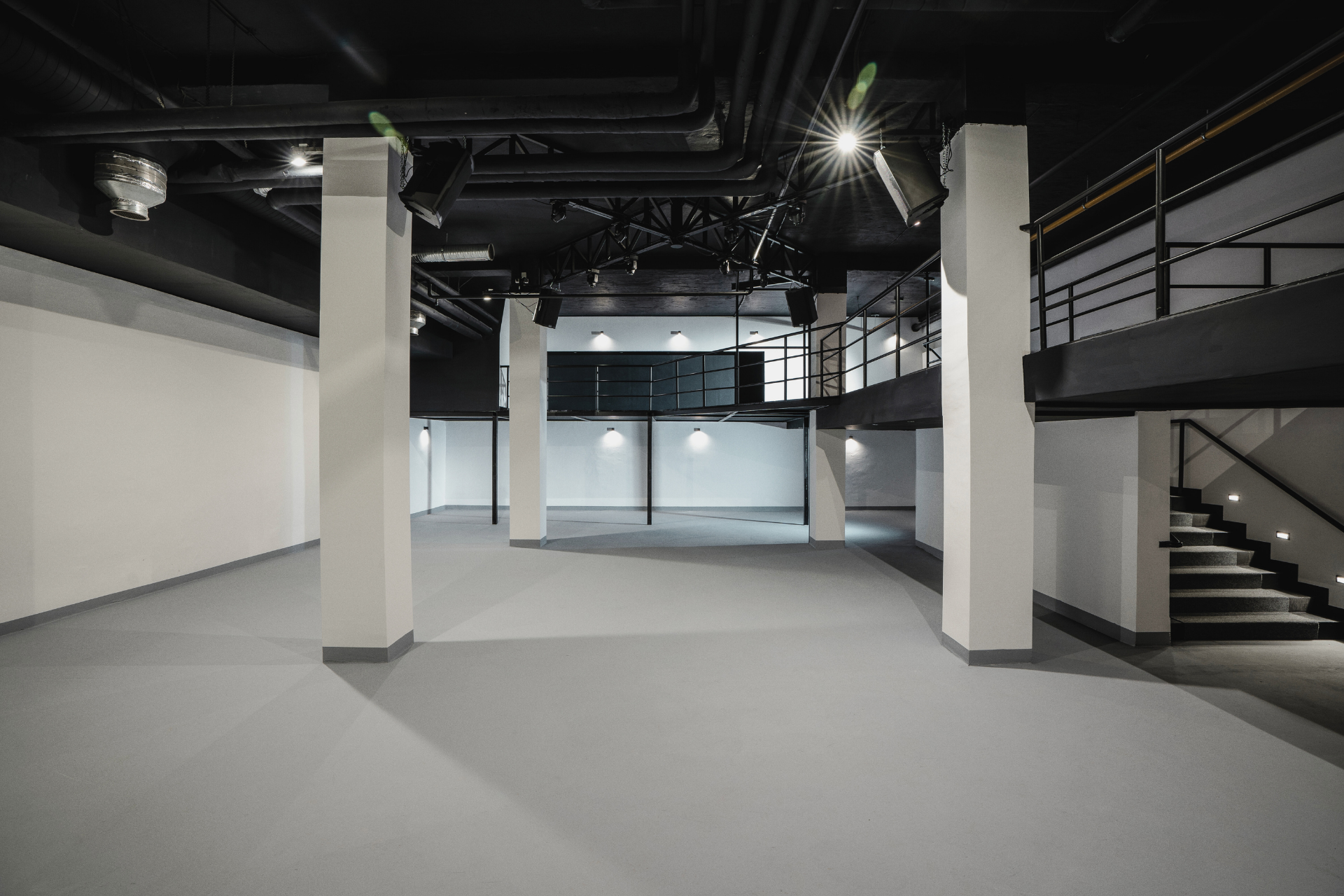 DISTR3CT Event Cube