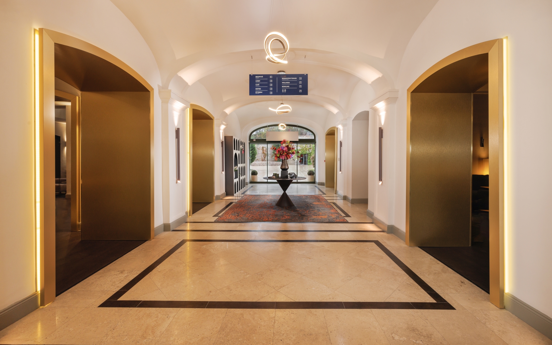 Anna Grand Hotel
