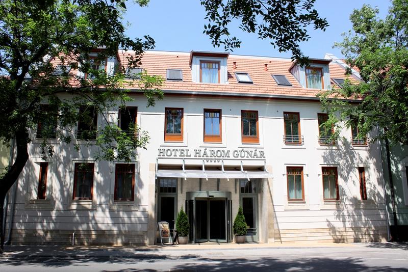 Hotel Három Gúnár
