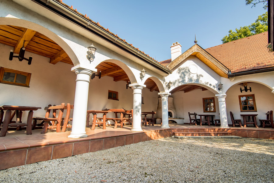Nagyvázsonyi Zichy Kastély