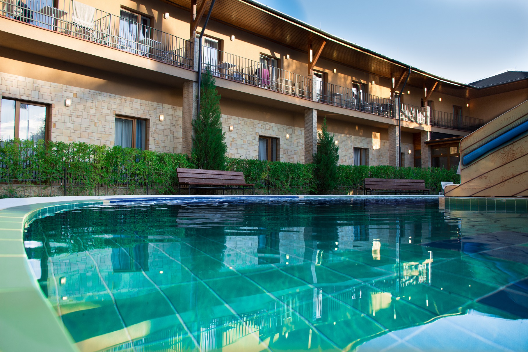Session Hotel