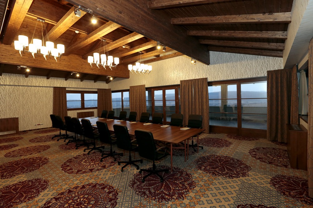 Hotel Cascade Resort & Spa