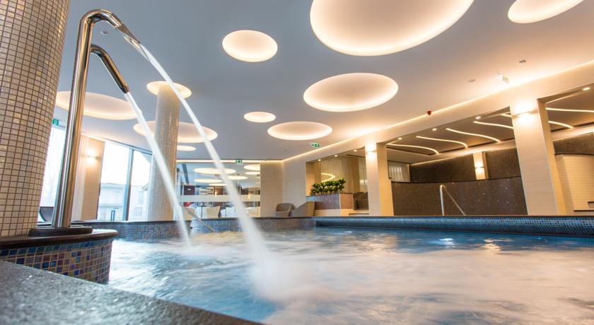 Aura Hotel