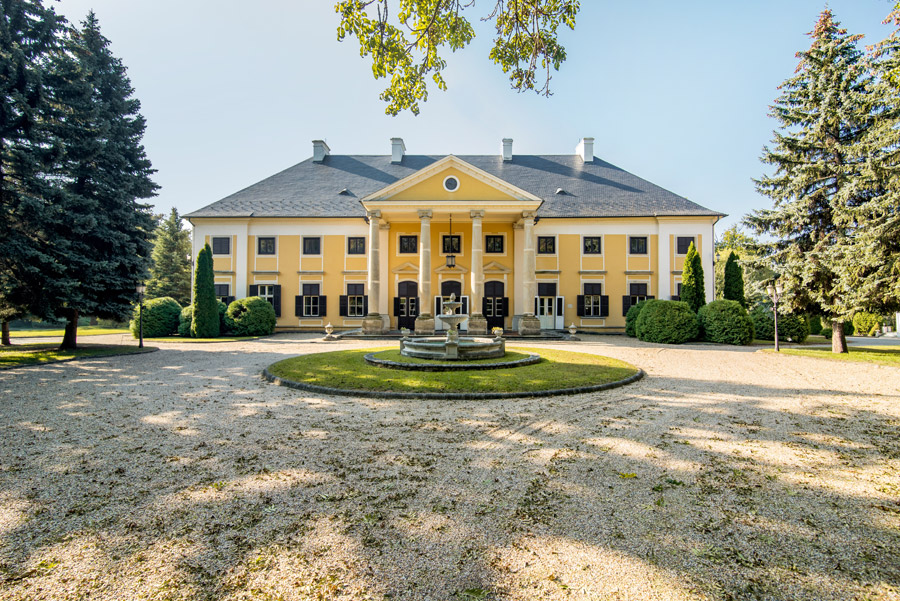Nagyvázsonyi Zichy Kastély