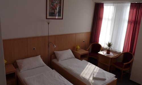 D-Hotel