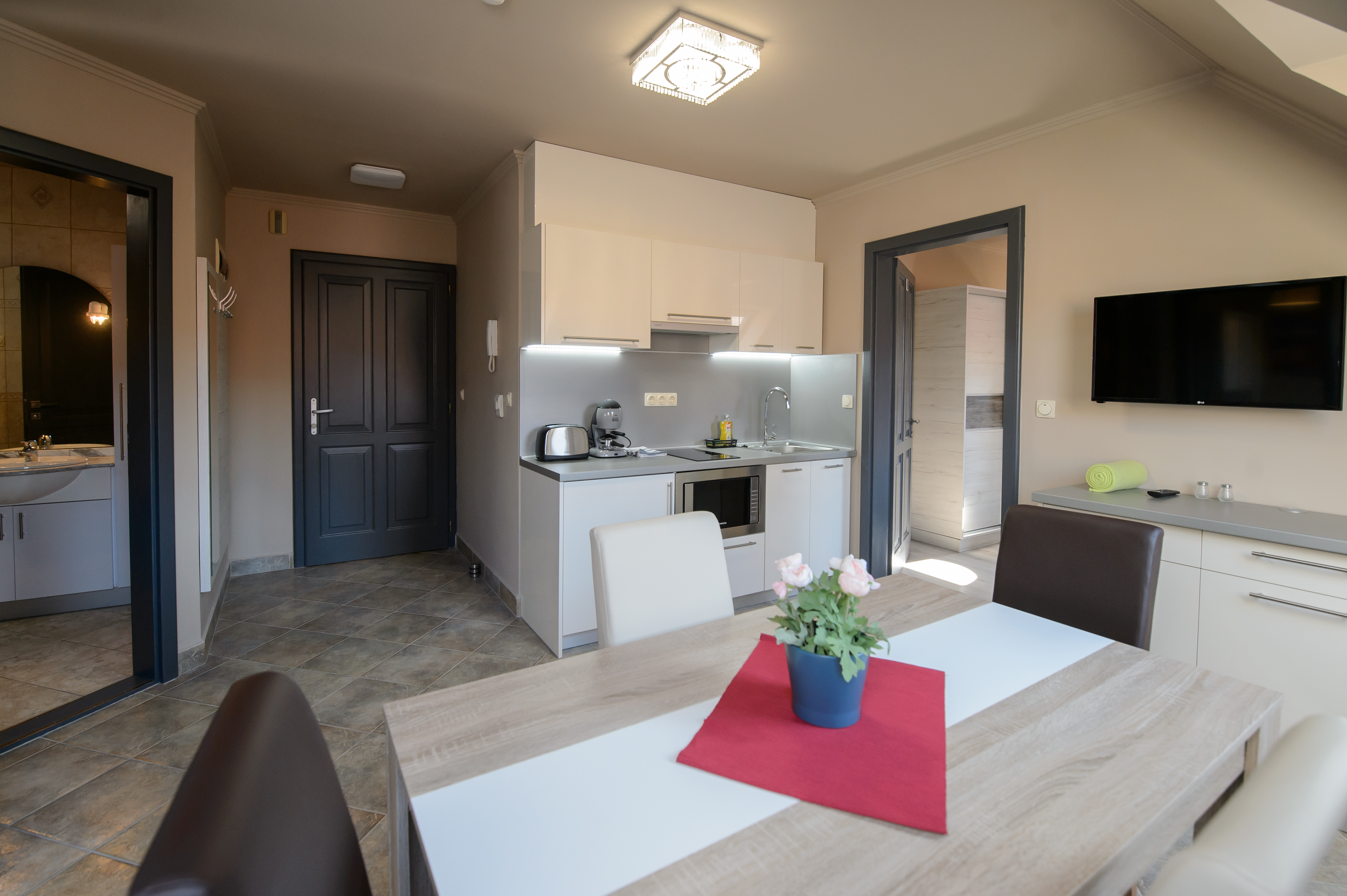 HR Apartmanház