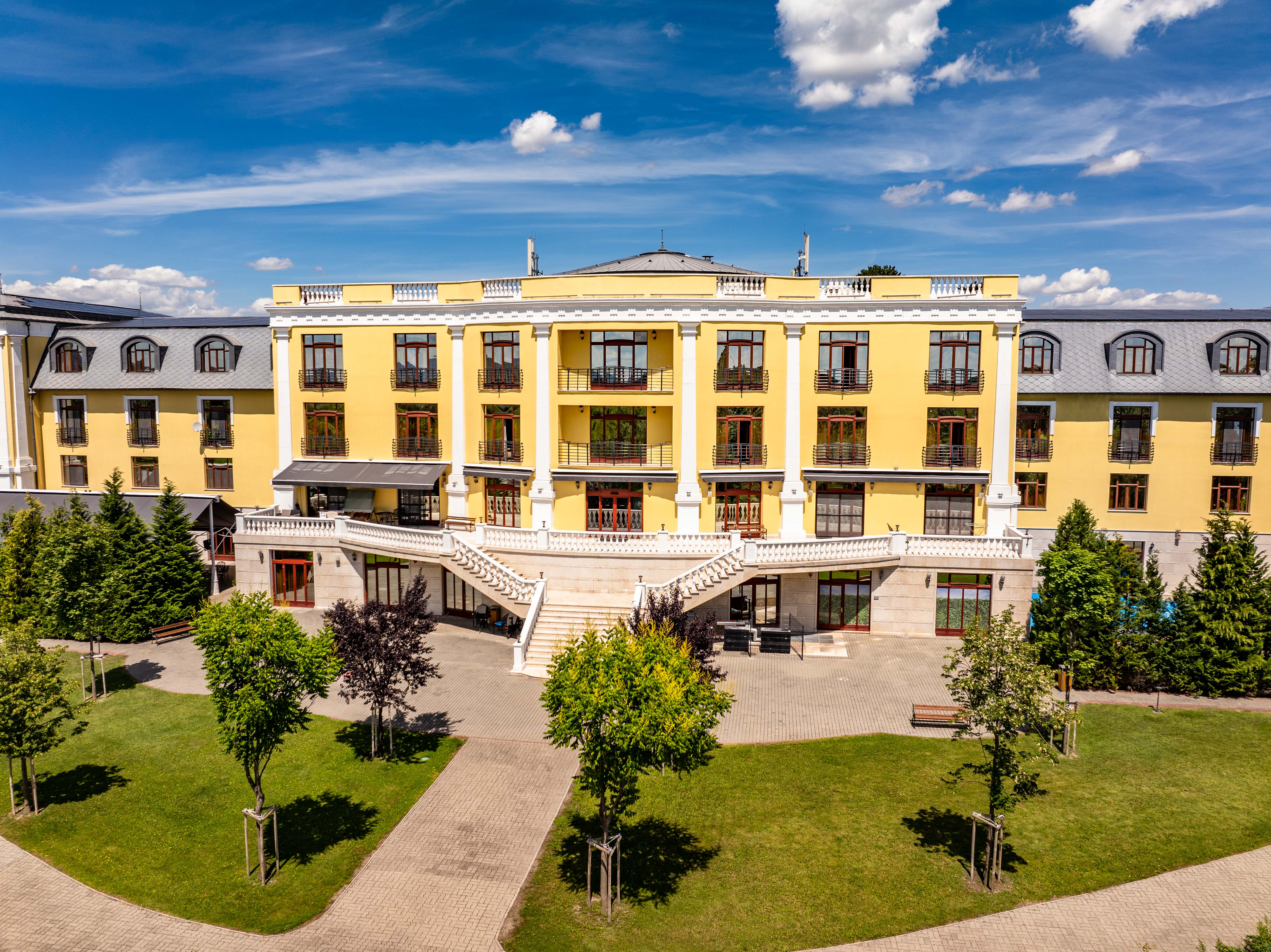 Hotel Golden Palace
