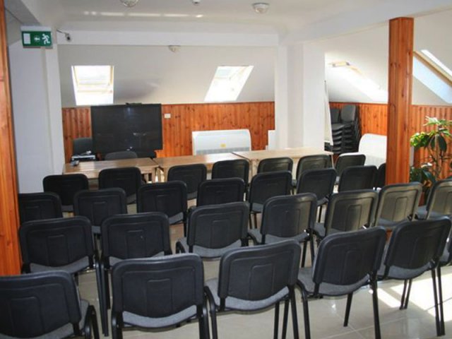 Hajnal Hotel