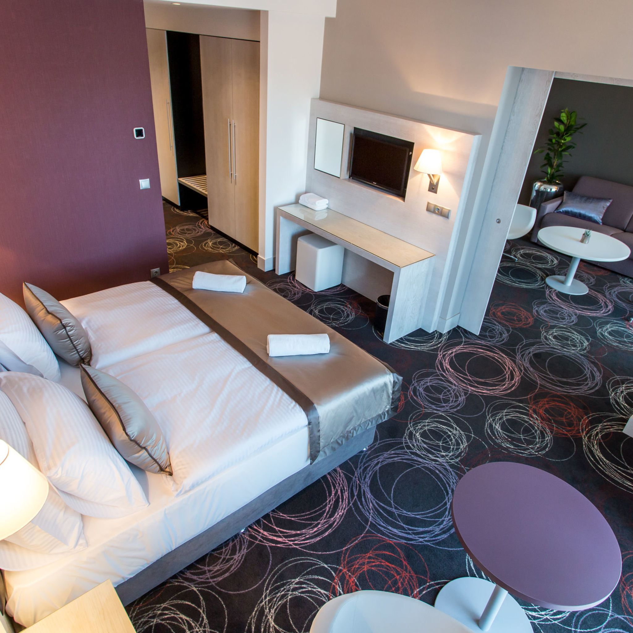 Aura Hotel