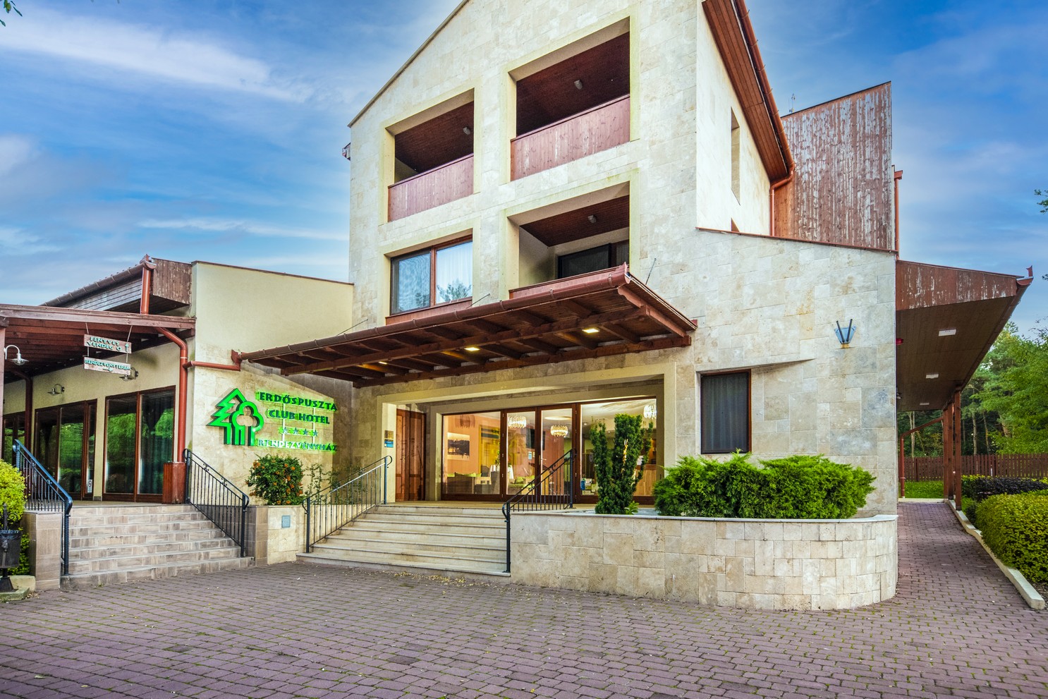 Erdőspuszta Club Hotel