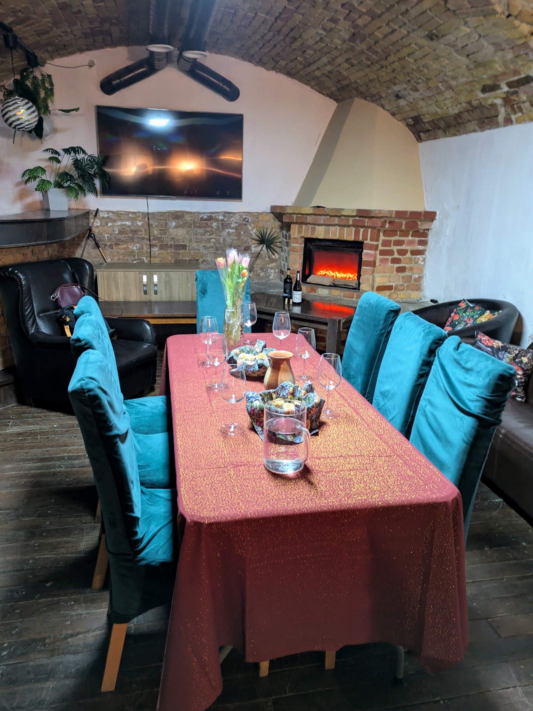 MSTR1 Cafe and Lounge