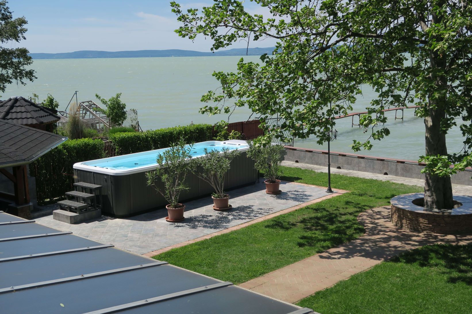 Gránit Villa Balatonszárszó kert