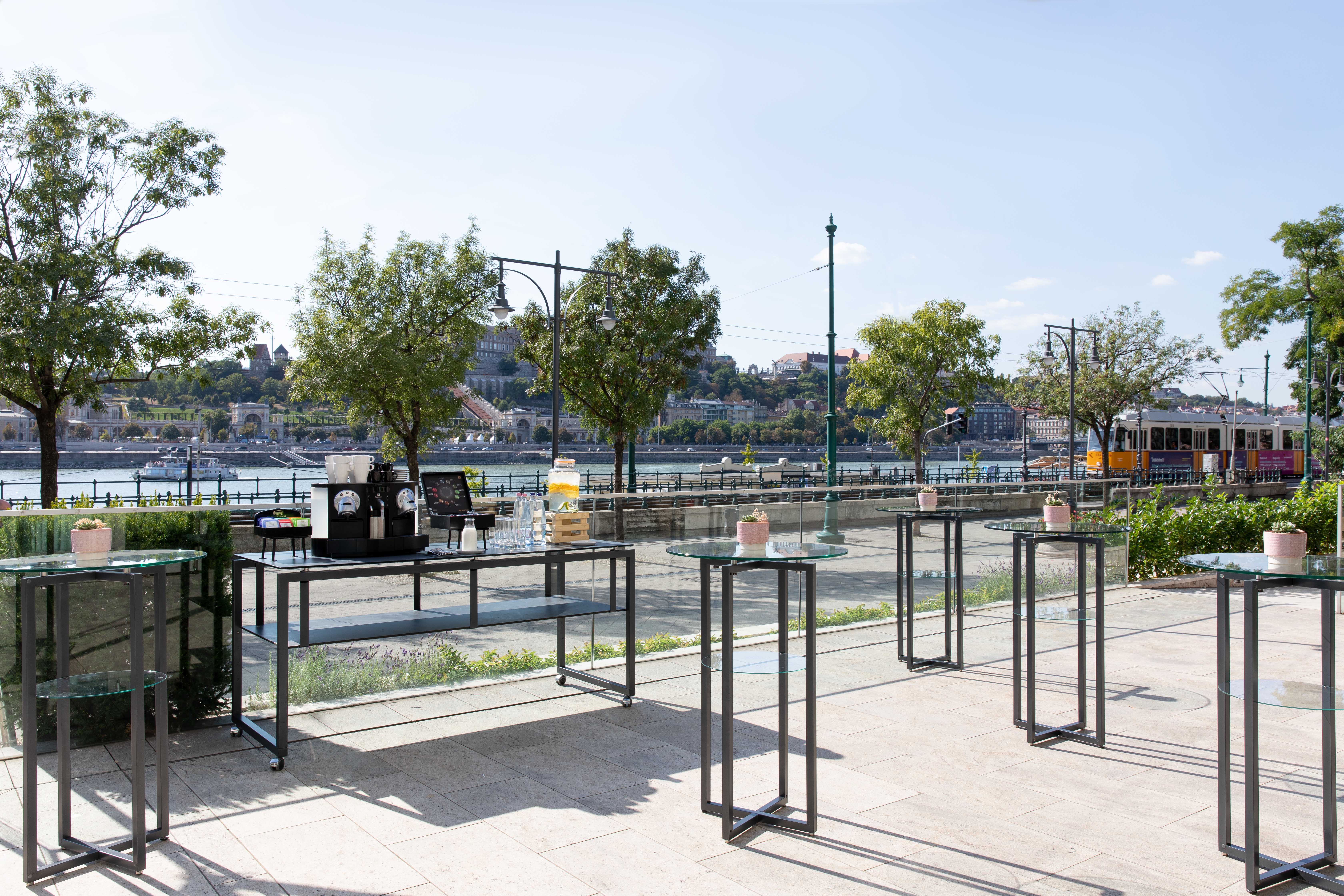 View 7-8 terembérlés