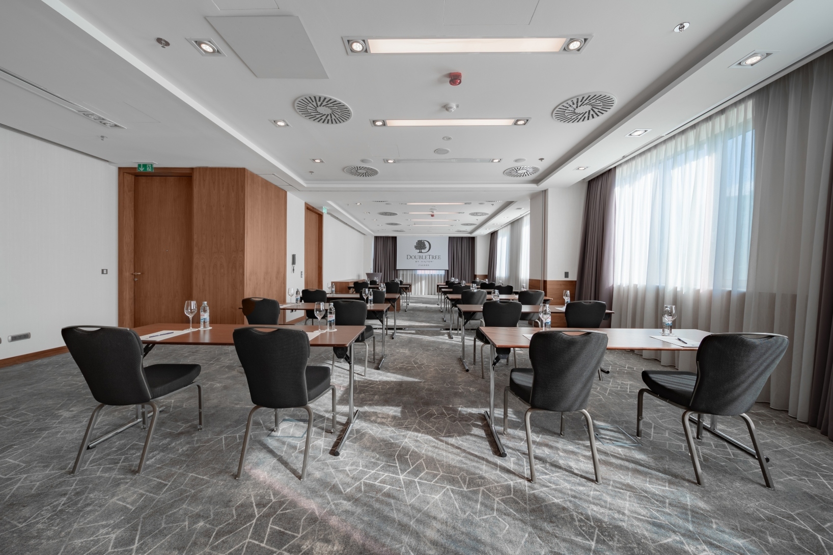 DoubleTree by Hilton Hotel Zagreb, Olive, cegeshelyszinek.hu