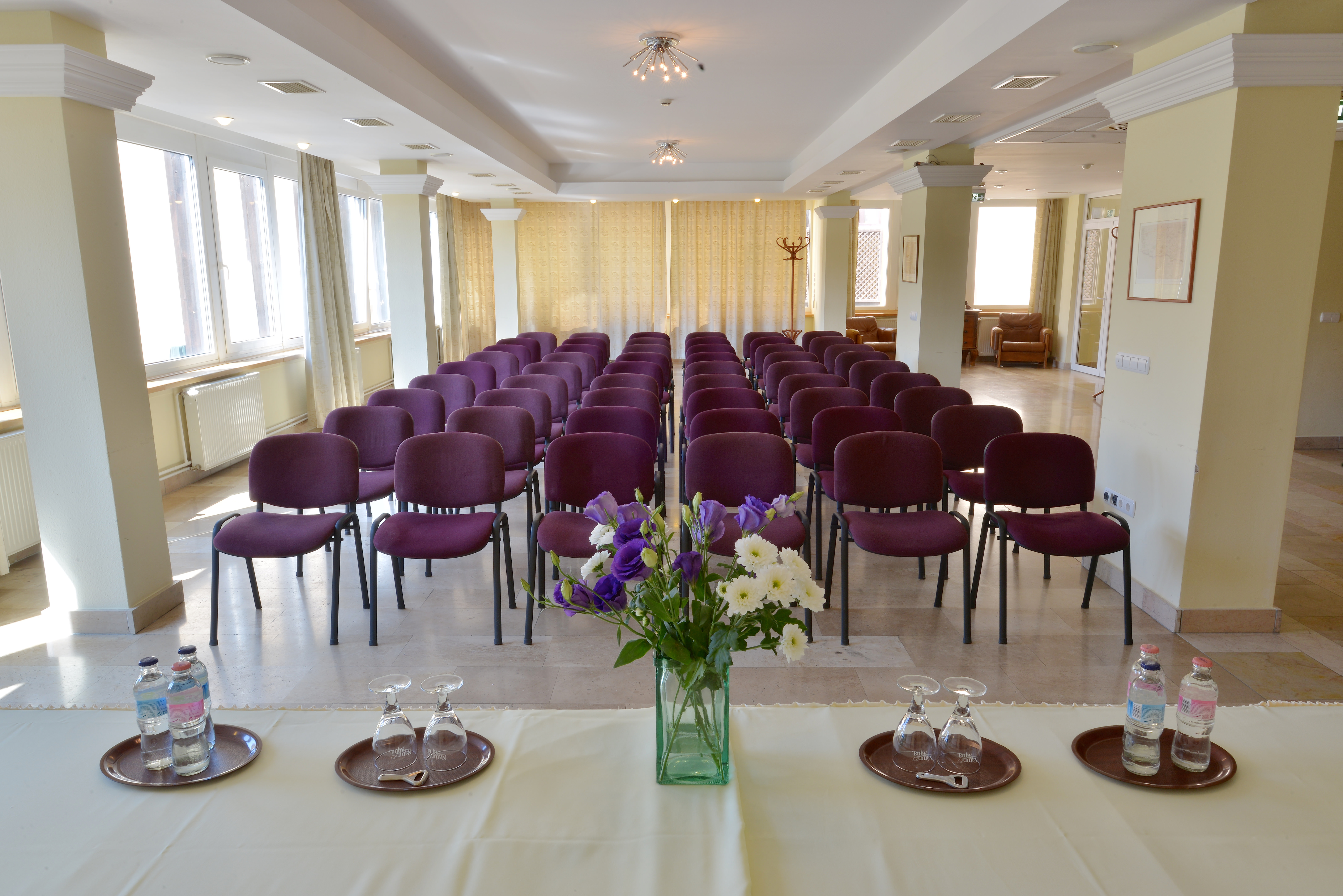 Alpokalja konferencia terem