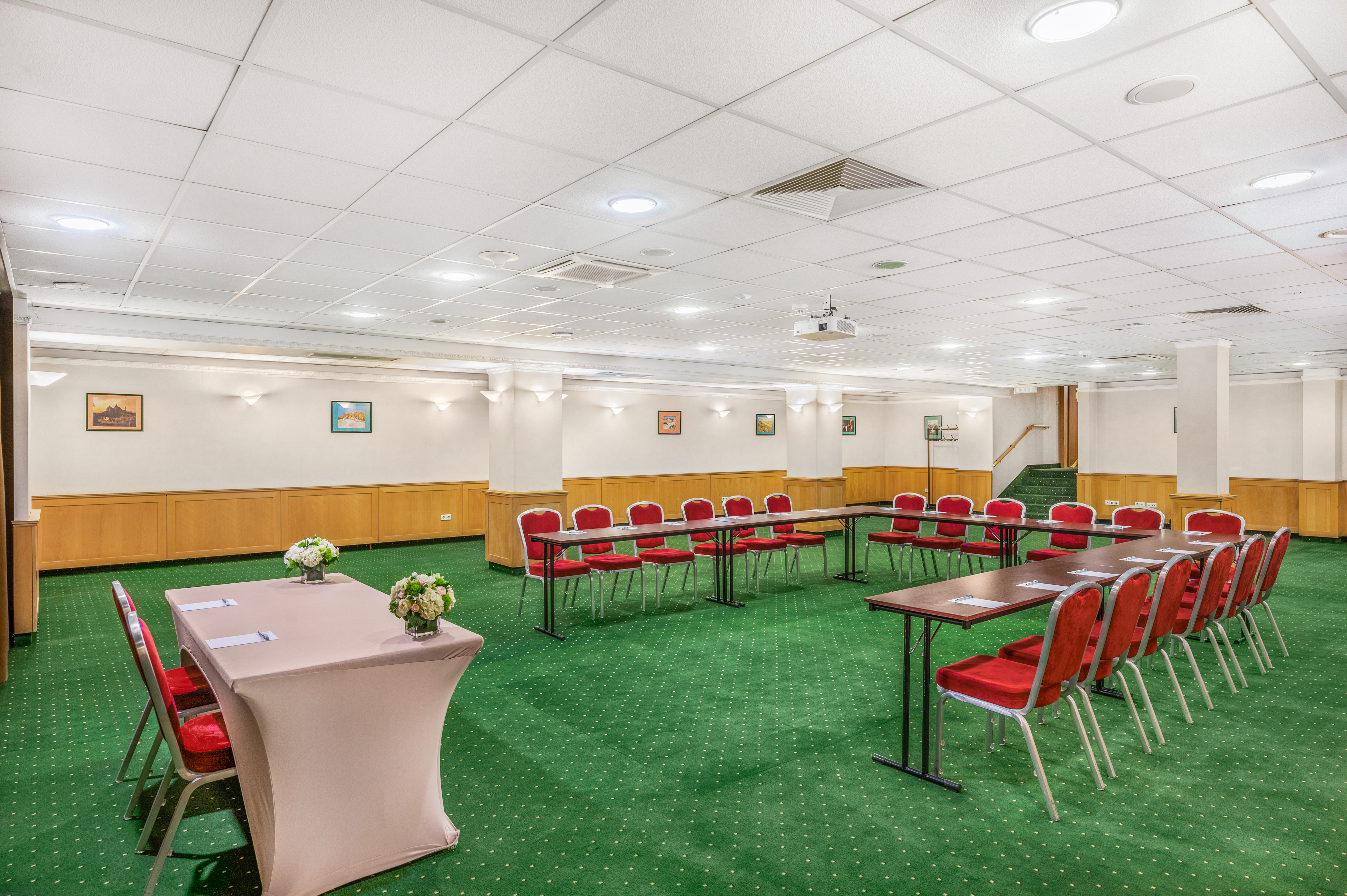 Hotel Hungaria City Center