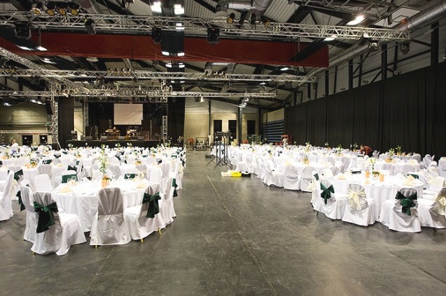 Mom Sport és Rendezvényközpont