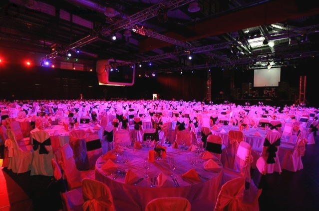 Mom Sport és Rendezvényközpont