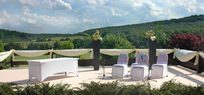 Petneházy Club Hotel