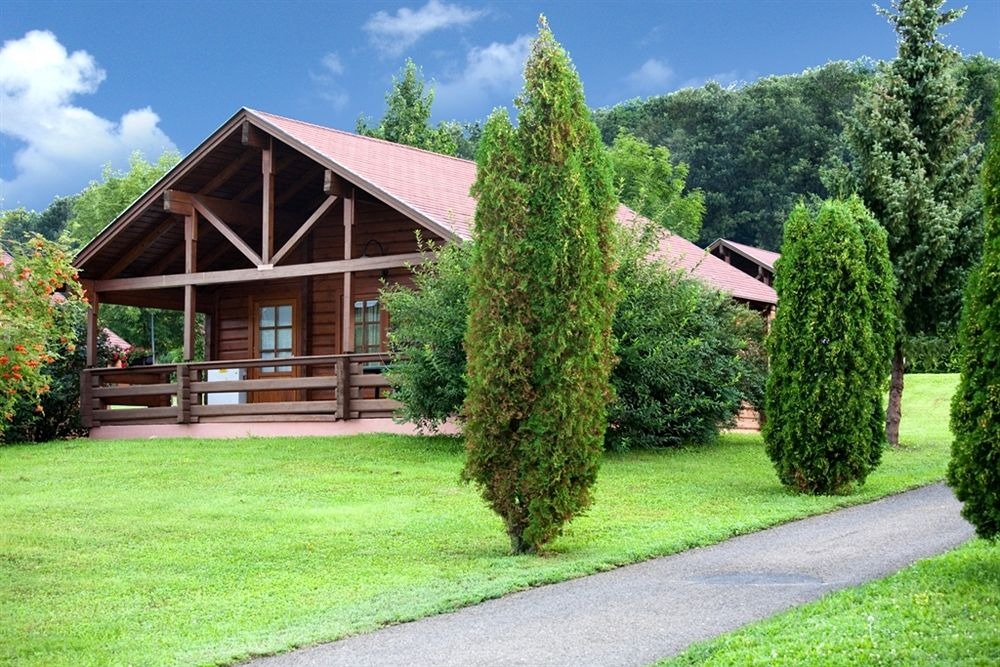 Petneházy Club Hotel