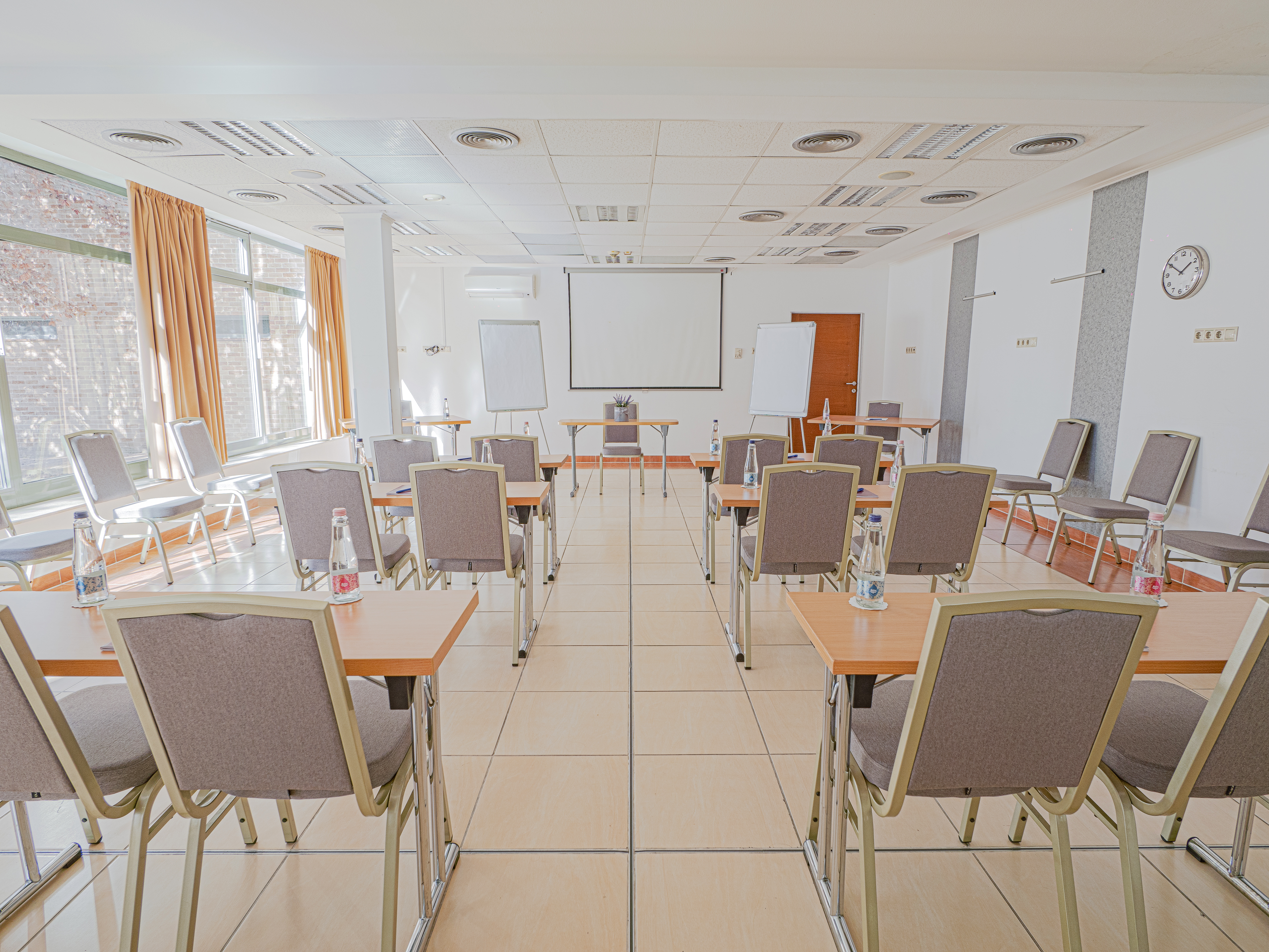 Holiday Beach Budapest Wellness & Conference Hotel