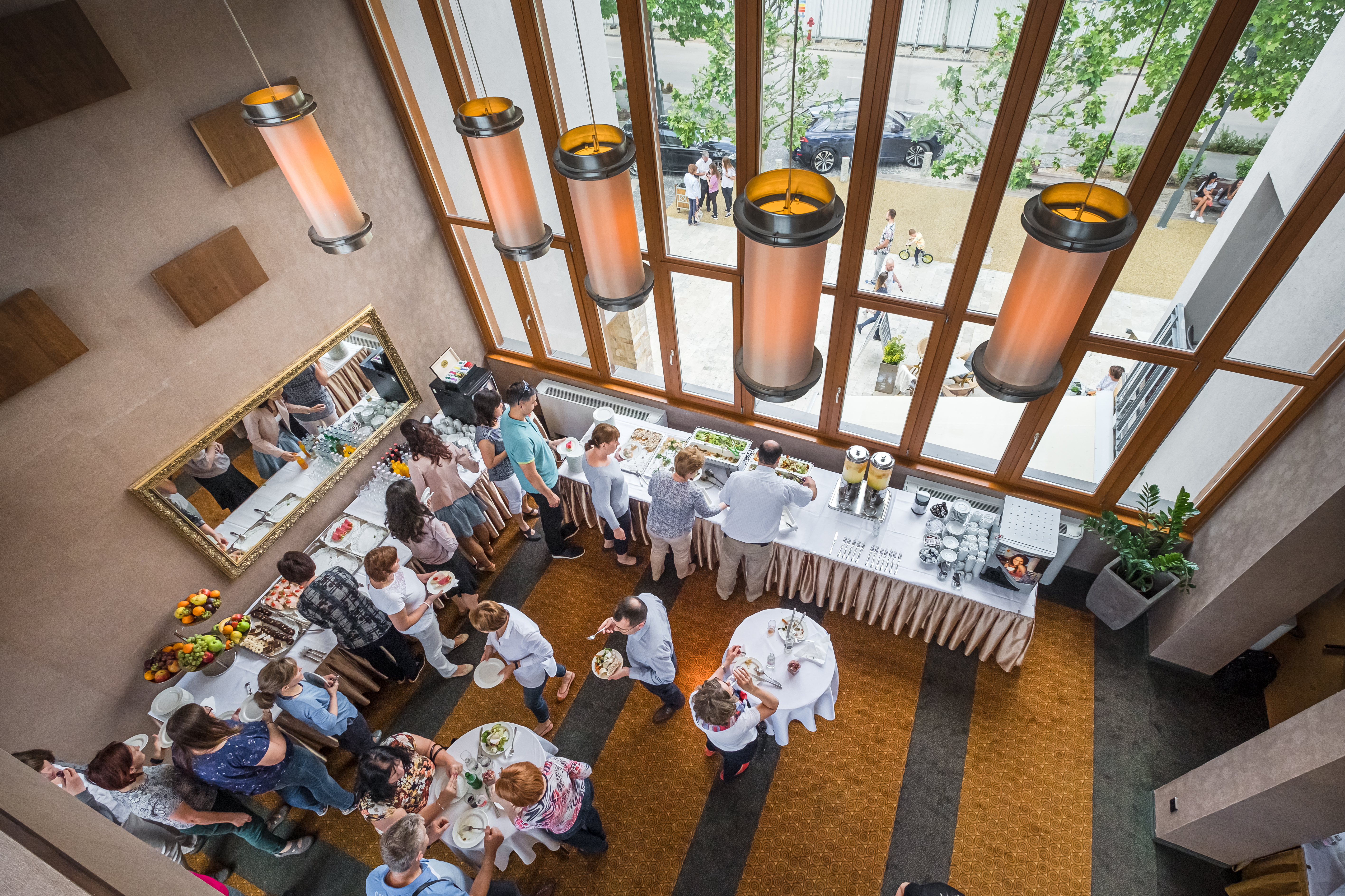 Hotel Golden Lake Resort