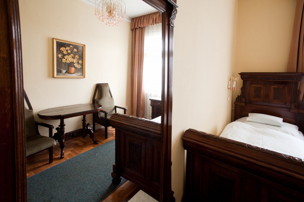 Pannonia Hotel