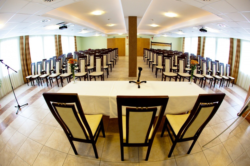 Granada Konferencia Wellness és Sport Hotel