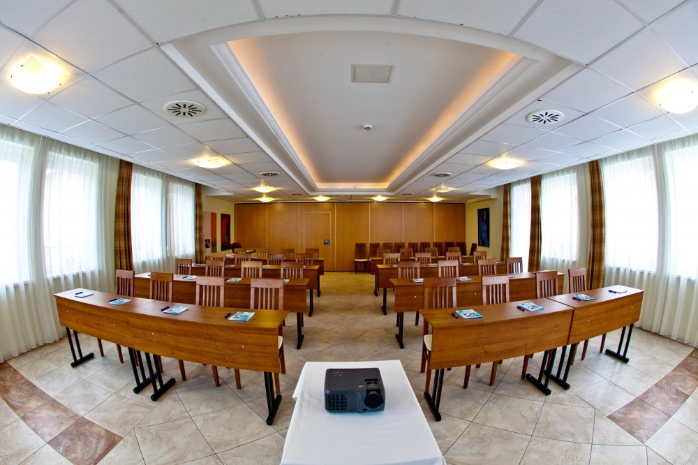 Granada Konferencia Wellness és Sport Hotel