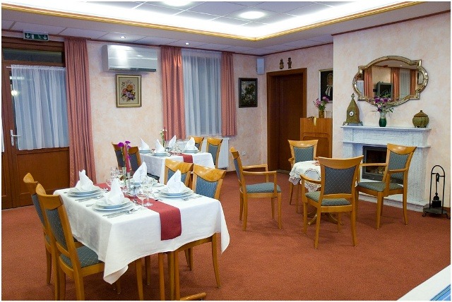 Hétkúti Wellness Hotel és Lovaspark