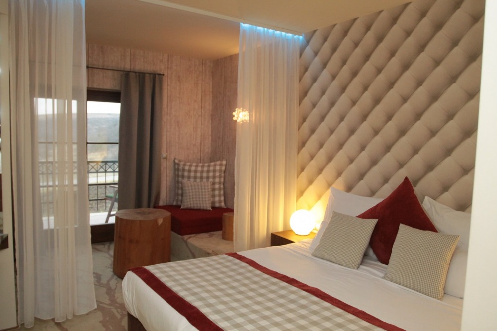 Hotel Cascade Resort & Spa