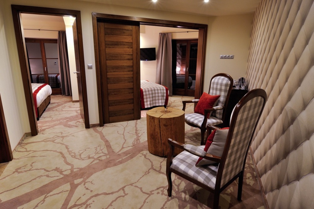 Hotel Cascade Resort & Spa